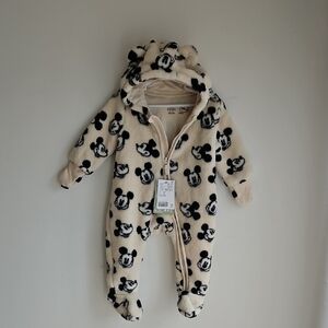 Disney Mickey Mouse Footie brand new US 3 M